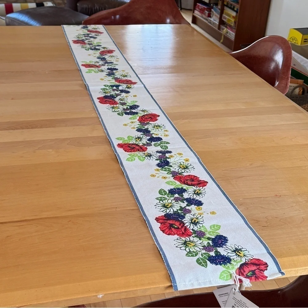 Naasgransgarden Swedish Floral Table Runner 20cm x 200cm